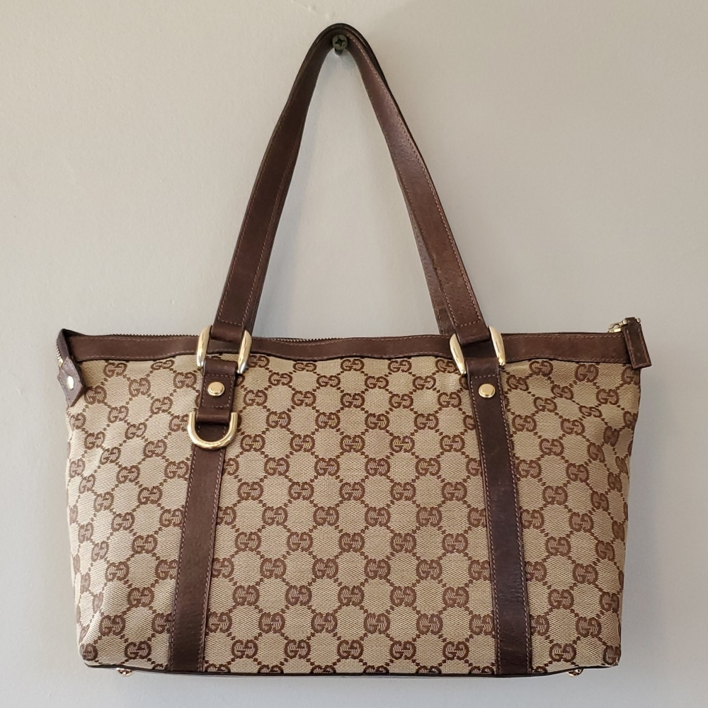 Authentic GUCCI Monogram Canvas GG Tote - Picture 3 of 11